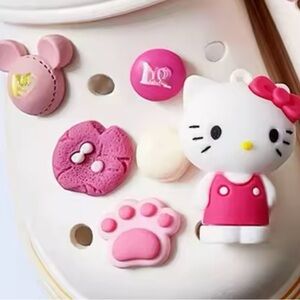 Hello Kitty Croc Charms 5 piece